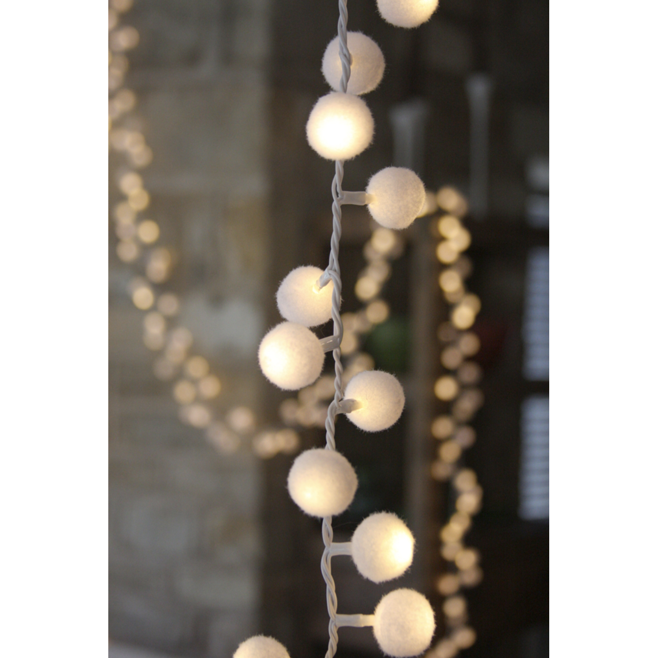 Pom best sale pom lights